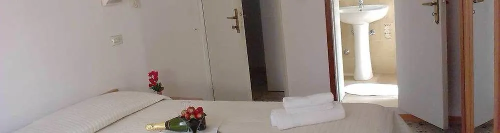 Elsi Hotel 리미니